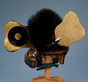 Important cultural property Acorn-shaped helmet with black bear fur