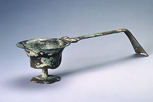 鵲尾柄香炉