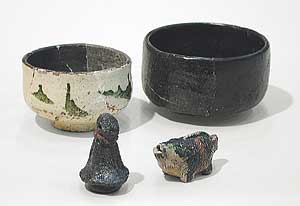 軟質施釉陶器黒茶碗・緑彩茶碗・水滴など
