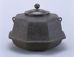 唐八景地紋釜