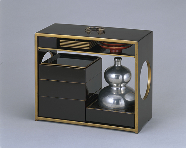 クリックで拡大表示 墨書「四月八日」